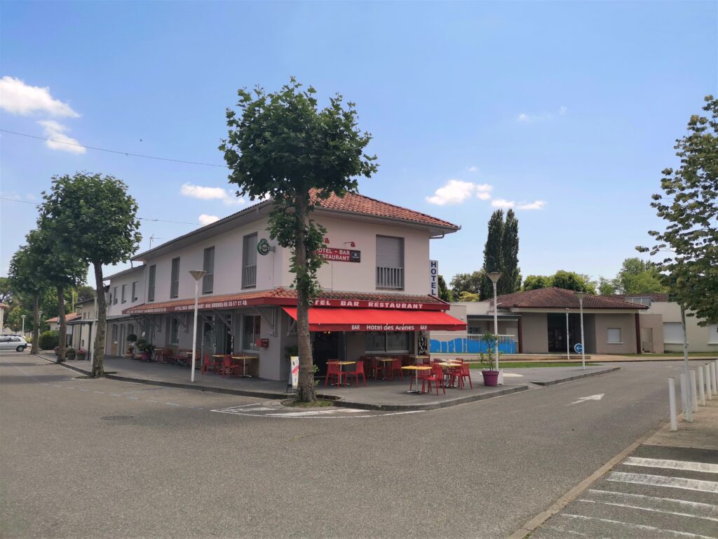 https://cdt64.media.tourinsoft.eu/upload/facade-de306a93299e4abcb8b1342bb88417d6.jpg