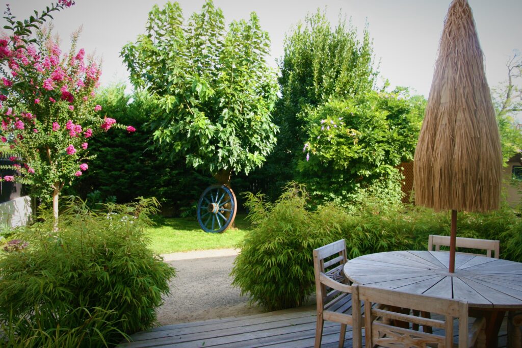 https://cdt64.media.tourinsoft.eu/upload/2---Terrasse-2.JPG