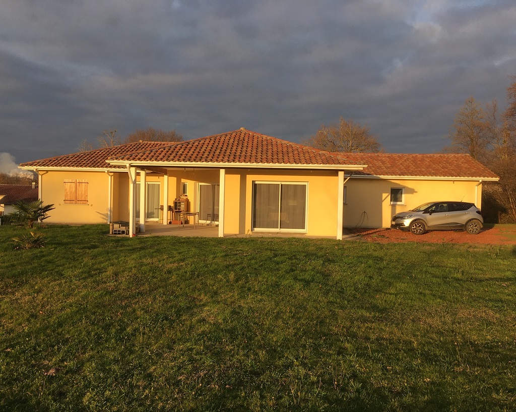 https://cdt64.media.tourinsoft.eu/upload/Fernandez---maison.jpg