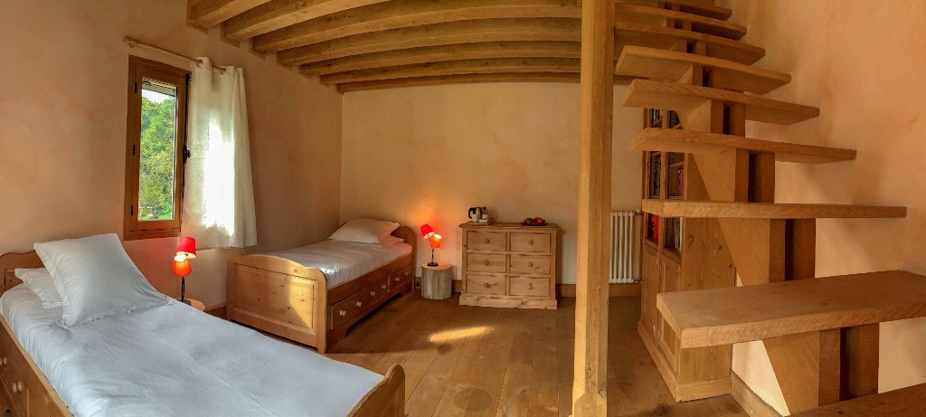 https://cdt40.media.tourinsoft.eu/upload/Hilbert---ch-3-suite-familiale-avec-ch-1-ou-2--3-.JPG