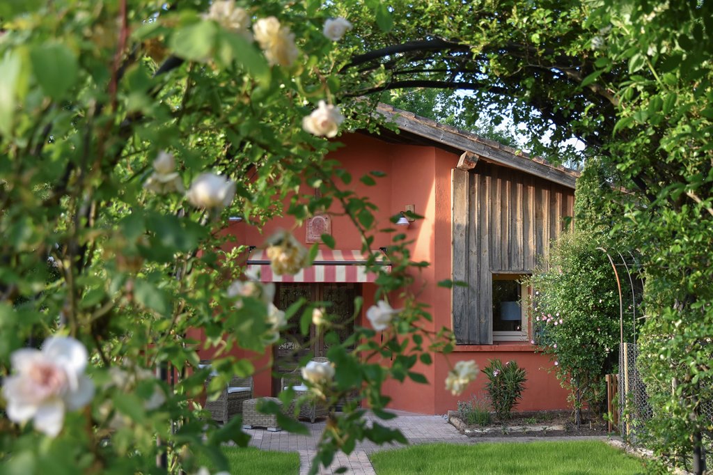 https://cdt64.media.tourinsoft.eu/upload/Hilbert---ecrin-de-verdure.jpg