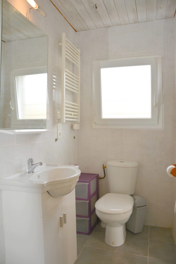 https://cdt64.media.tourinsoft.eu/upload/Toilettes-10.JPG