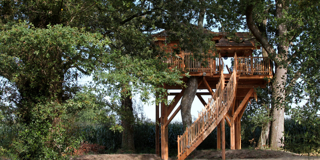 https://cdt40.media.tourinsoft.eu/upload/cabane-spa-00.jpg