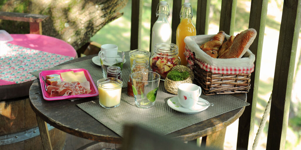 https://cdt40.media.tourinsoft.eu/upload/petitdej-03.jpg
