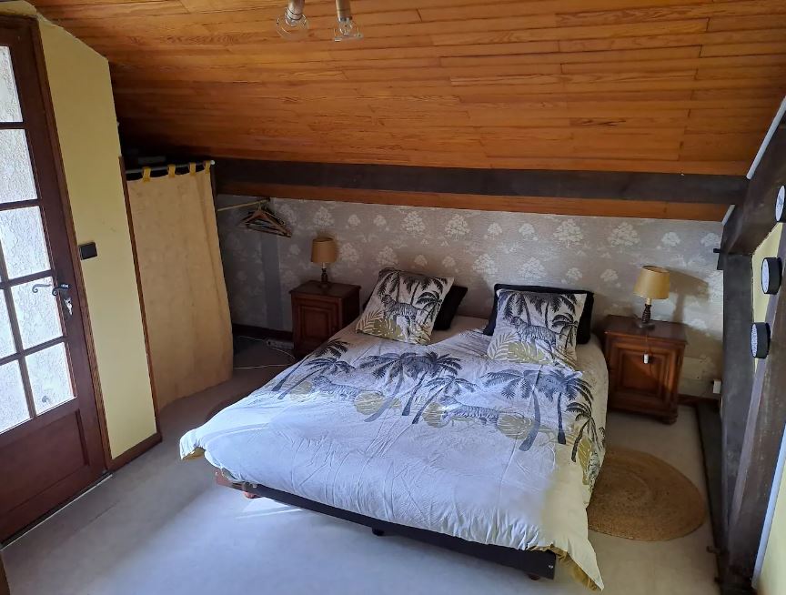 https://cdt40.media.tourinsoft.eu/upload/chambre-2-339.JPG